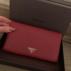 PRADA Wallet